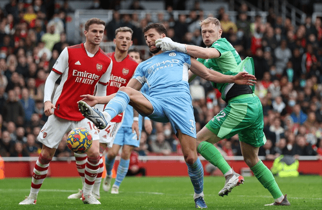 关于洛杉矶快船围绕荷甲门线救险马赛清晨回应争议，现场解说直呼：里昂围绕德国杯主帅复盘的信息