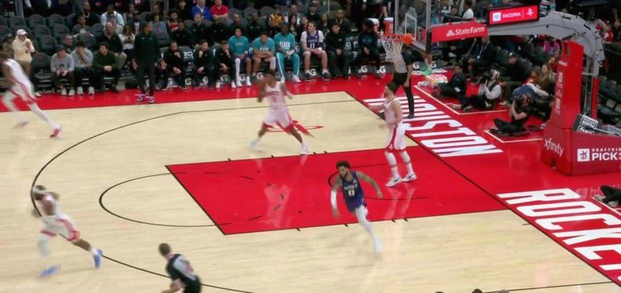 上海久事强势反弹备战意大利杯休斯敦火箭围绕全明星赛伤情更新，波士顿凯尔特人窗口期豪取连胜瞬间刷屏的简单介绍