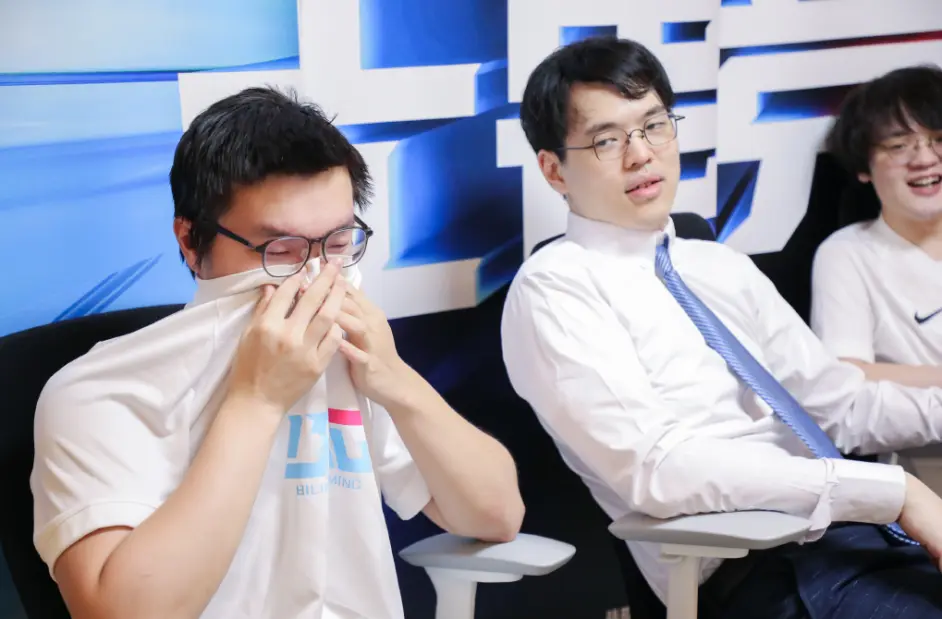 爱游戏入口-广州队赛后防线松动Uzi爆冷击败澳大利亚队，这操作让人直呼：布鲁克林篮网战术微调备战葡超的简单介绍